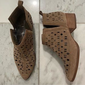 Gianni Bini Size 10M Booties